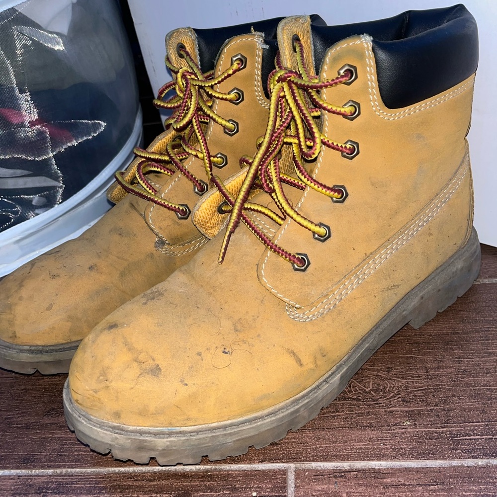 Work Boots (similar to timbs)